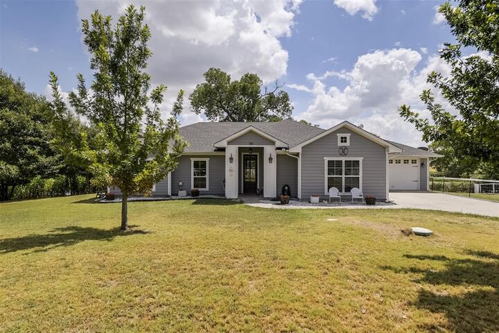 Property Photo: 161 Laurie Lane TX 75165