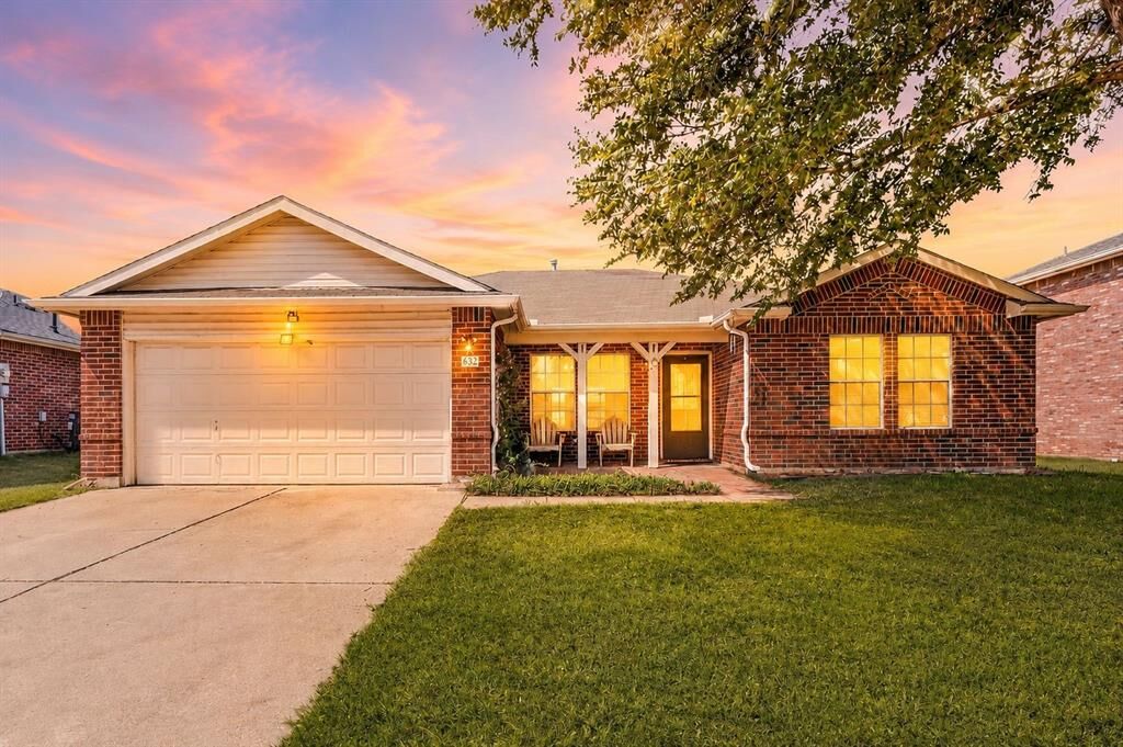 Property Photo:  632 Partridge Drive  TX 76131 
