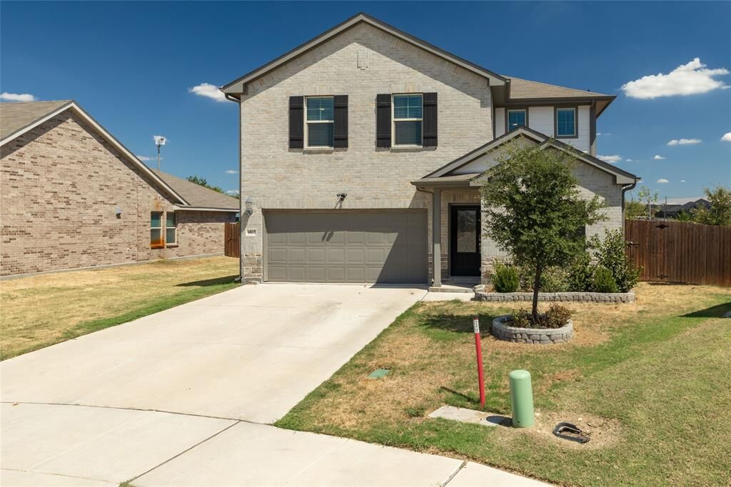 Property Photo: 6017 Pathfinder Trail TX 76179