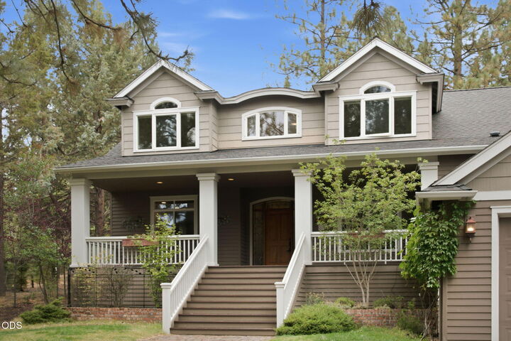 Property Photo:  2530 NW Peoples Court  OR 97703 