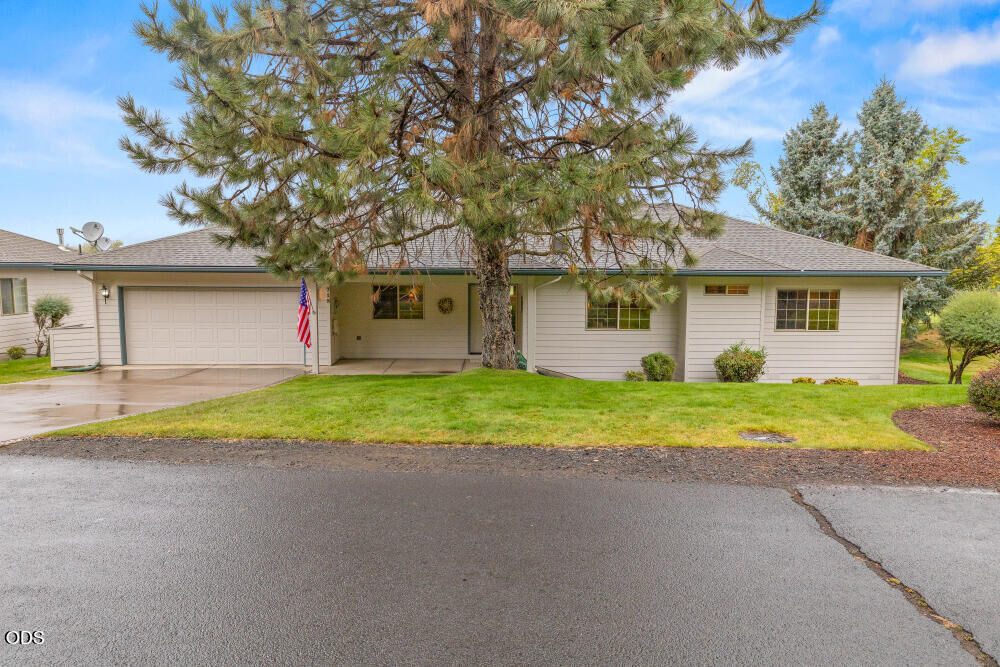 Property Photo:  715 Hanks Street  OR 97601 