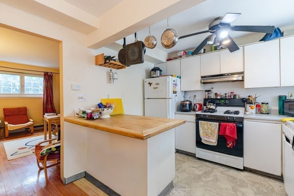 Property Photo:  20 Saint Paul 1  MA 02446 