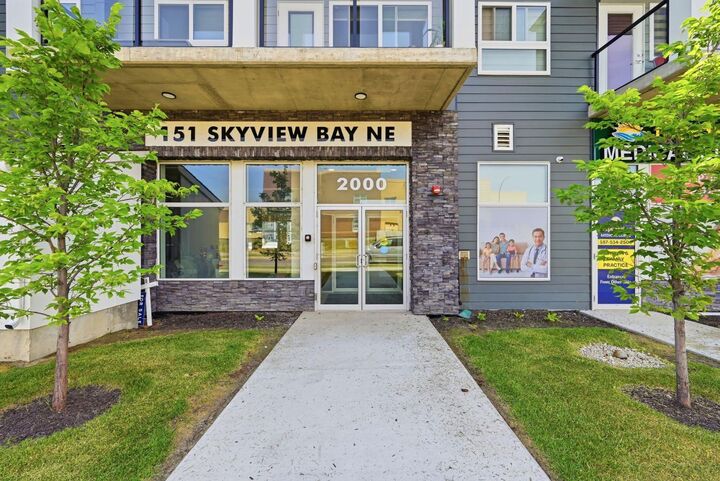 Property Photo: 151 Skyview Bay NE 2218 AB T3N 1N6