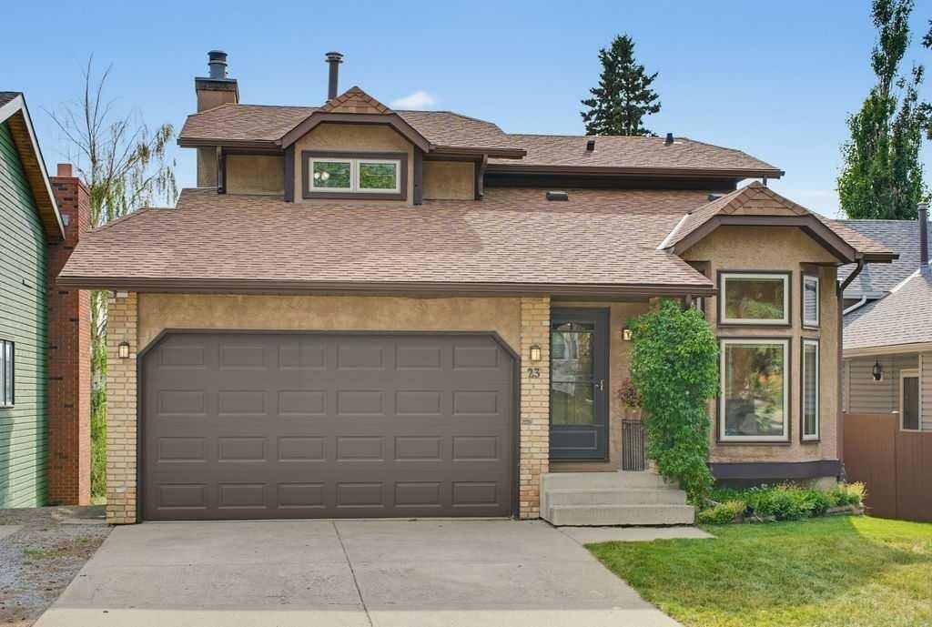 Property Photo:  23 Hawksbrow Road NW  AB T3G 2S8 