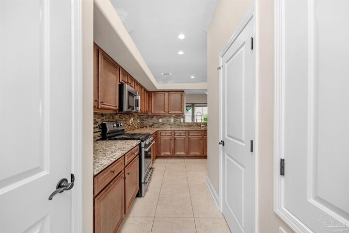 Property Photo:  116 Wellington Rd  FL 32547 