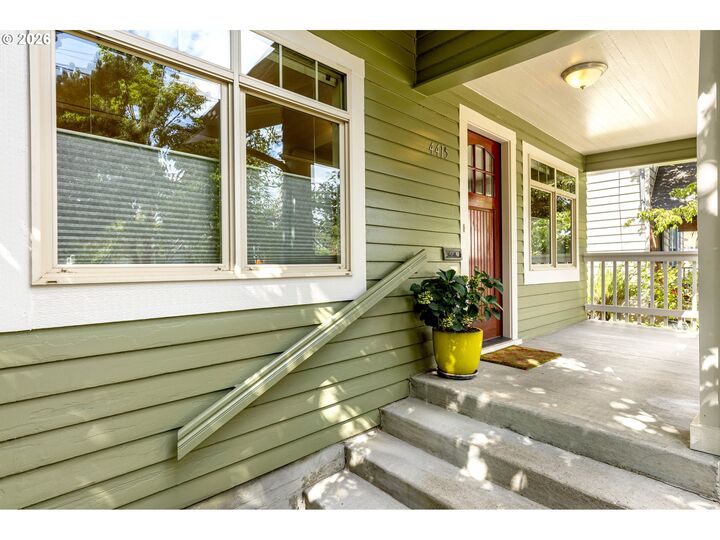 Property Photo: 4415 SE 26th Ave OR 97202