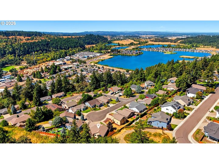 Property Photo: 7222 Eastwood Ct SE OR 97392