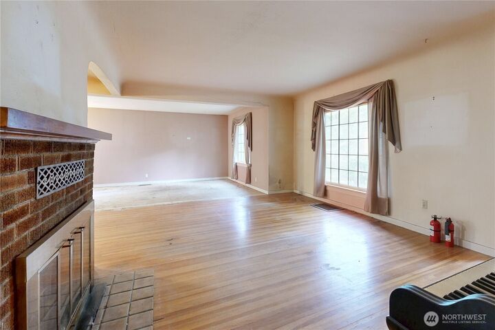 Property Photo: 1227 Alvarado Terrace WA 99362