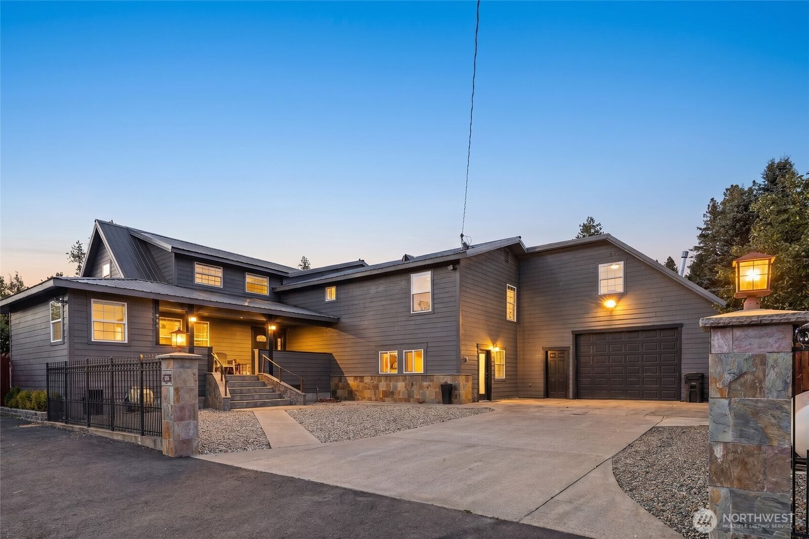 Property Photo:  561  3rd Street  WA 98940 