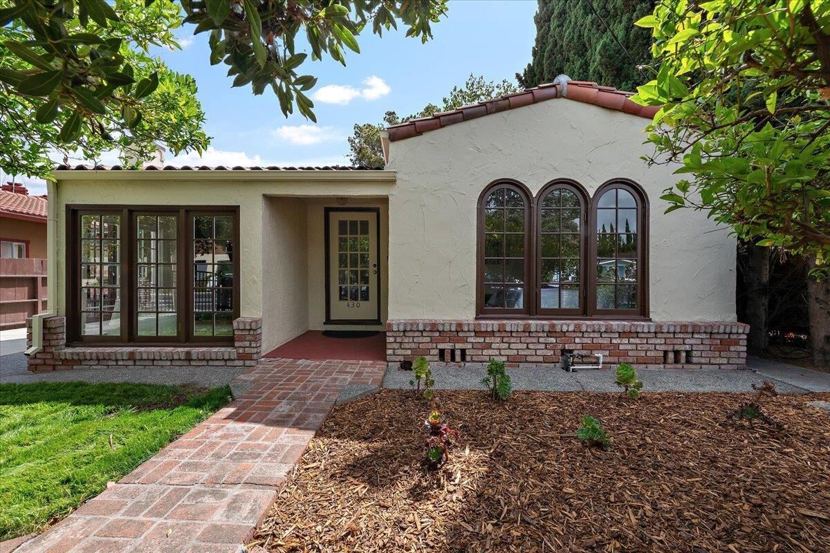 Property Photo: 430 5th Avenue CA 94063