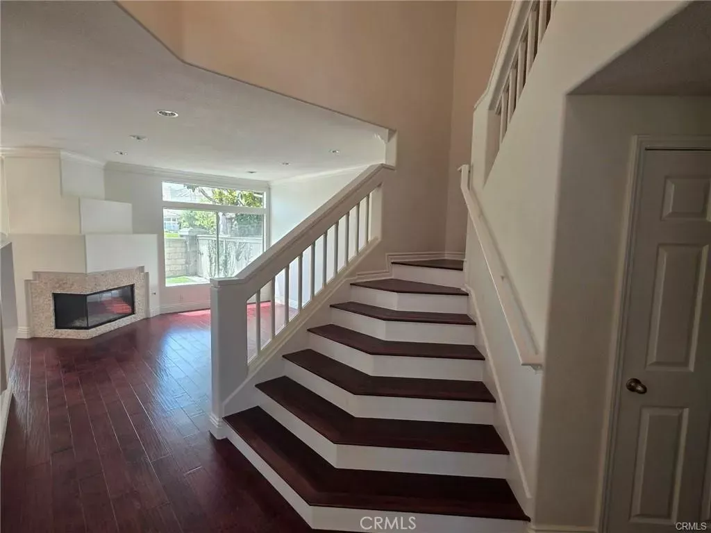 Property Photo:  122 Stoney Pointe  CA 92677 