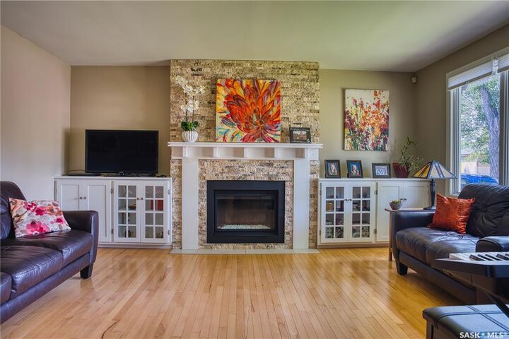Property Photo:  239 Rodenbush Drive  SK S4R 6X1 