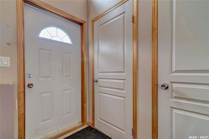 Property Photo:  908 Connaught Street  SK S4T 4S6 