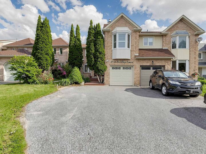 Photo de la propriété: 2052 Blue Ridge Crescent ON L1X 2N5