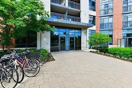 Property Photo:  60 Heintzman Street 927  ON M6P 5A1 