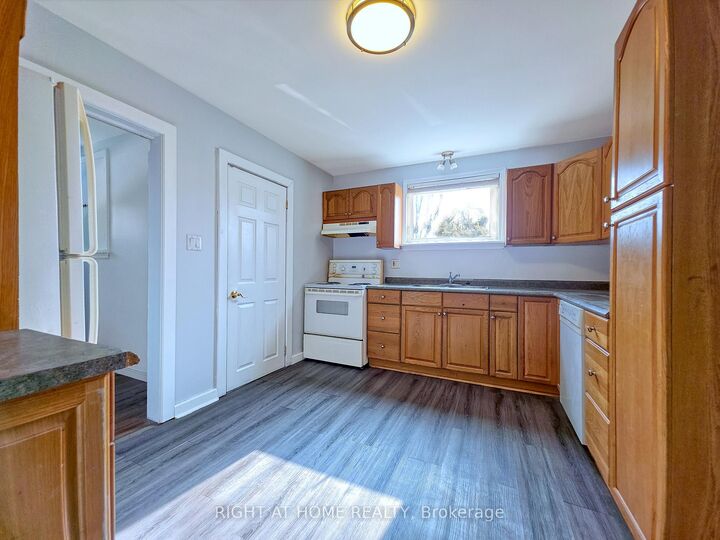 Property Photo:  9 Rogers Road  ON L6X 1L7 