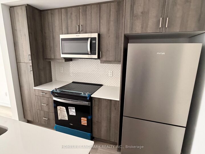Property Photo:  5 Bancroft Lane 301  ON L4E 1M1 