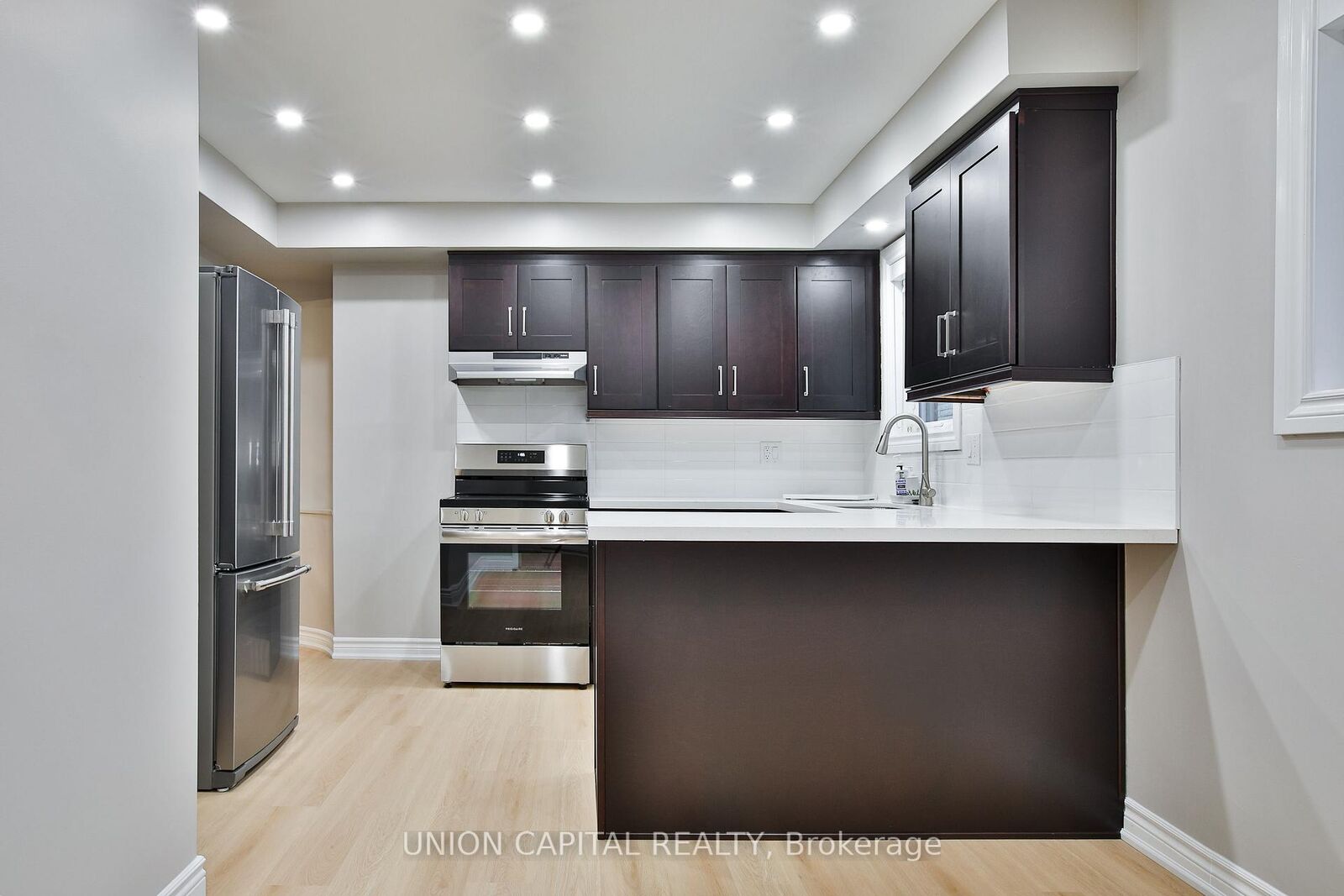 Property Photo:  131 Romfield Circuit Upper  ON L3T 3H7 