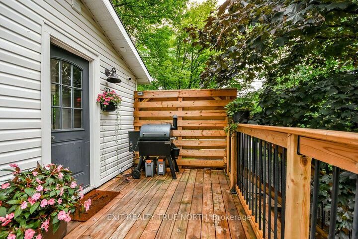 Property Photo:  27 Nida Drive  ON L9M 0B3 