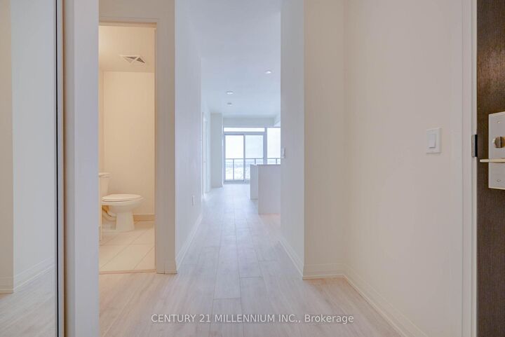 Property Photo: 9000 Jane Street 1120 ON L4K 0M6