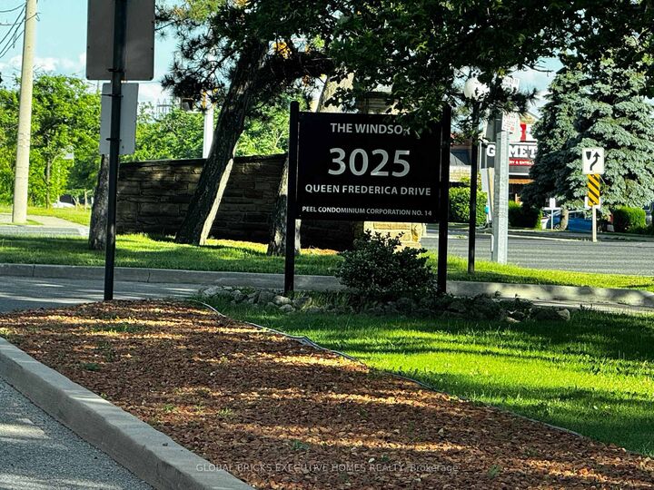 Property Photo:  3025 Queen Frederica Drive 508  ON L4Y 3A1 