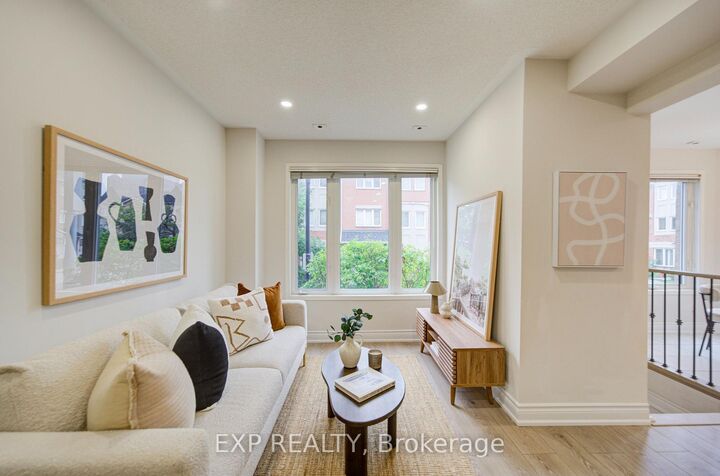 Property Photo:  19 Rosebank Drive W 602  ON M1B 5Z2 