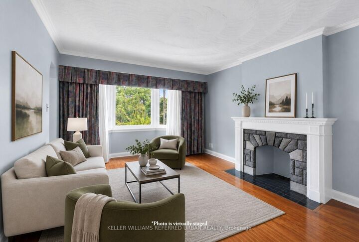 Property Photo:  114 Gracefield Avenue  ON M6L 1L1 