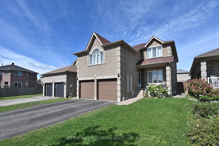 Property Photo:  149 Raymond Crescent  ON L4N 0V7 