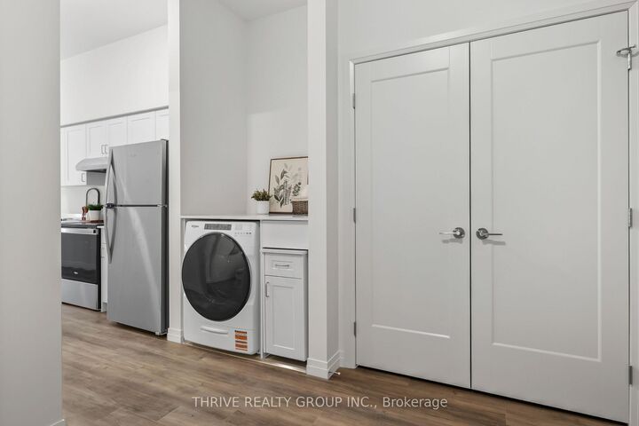 Property Photo:  373 Hill Street 411  ON N6B 1E3 
