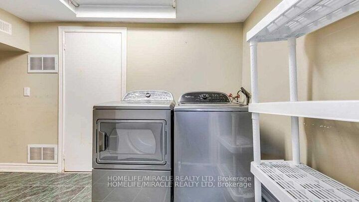 Property Photo:  3 Independence Drive S  ON M1K 3R7 