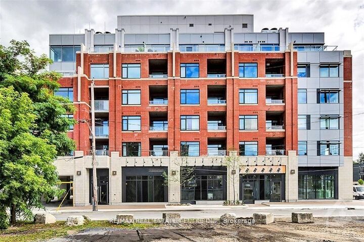 60 Springhurst Avenue 405 — photo 1