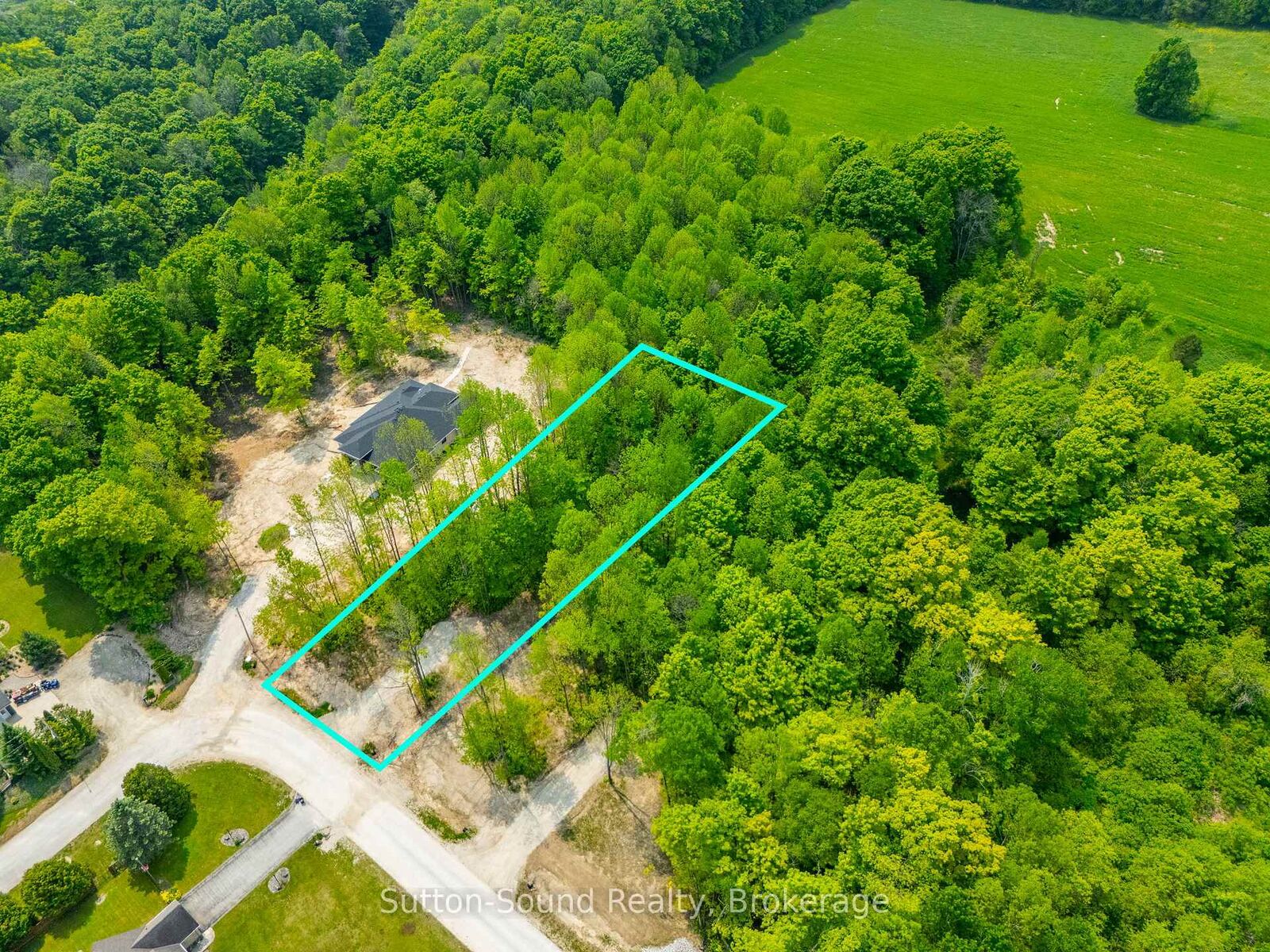 Property Photo:  130 Maple Ridge Road  ON N4K 5N4 