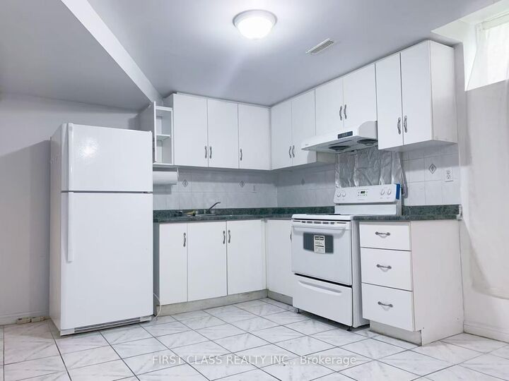 Property Photo:  3 Pettigrew Court  ON L3S 1L8 