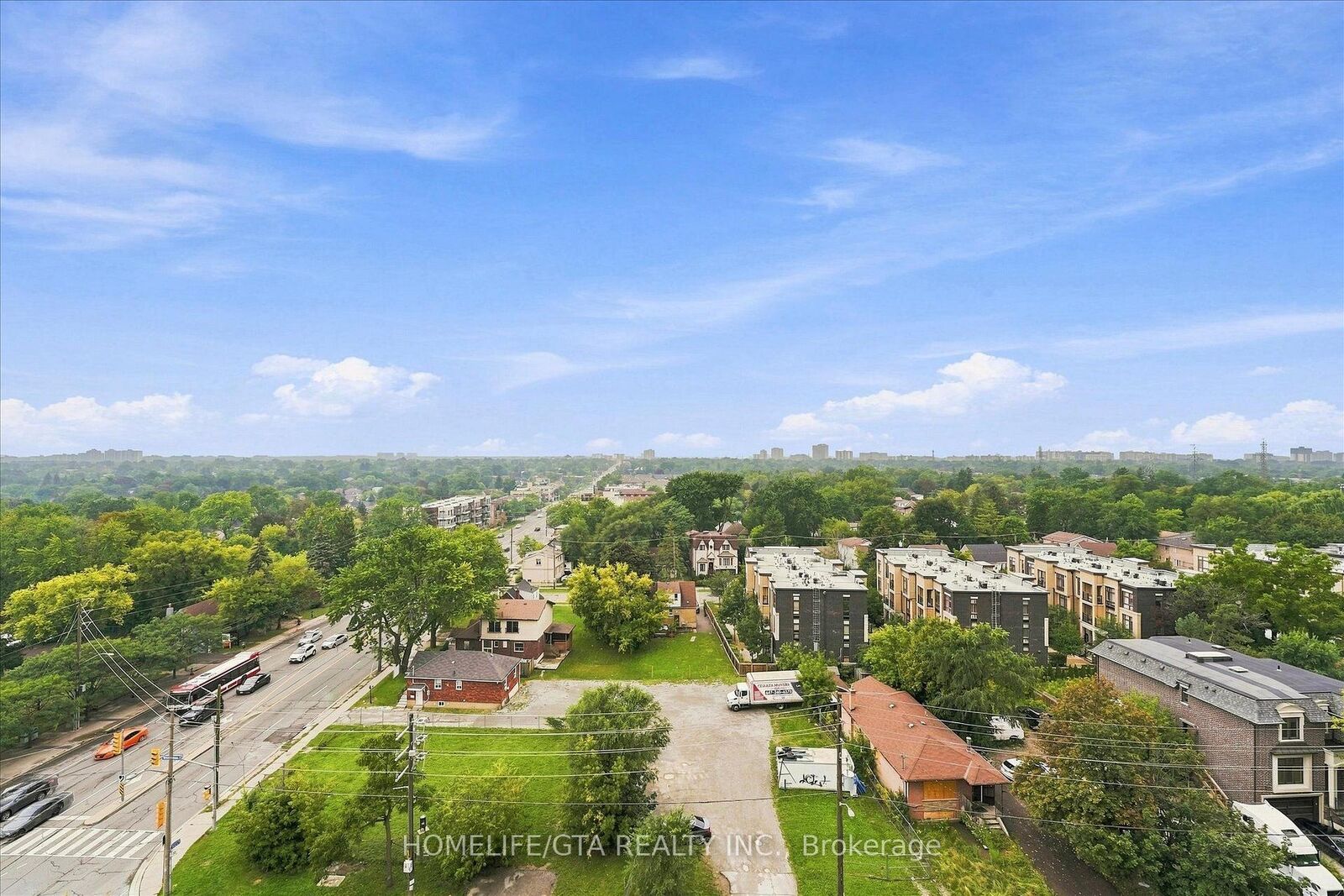 Property Photo:  15 Greenview Avenue 1007  ON M2M 4M7 