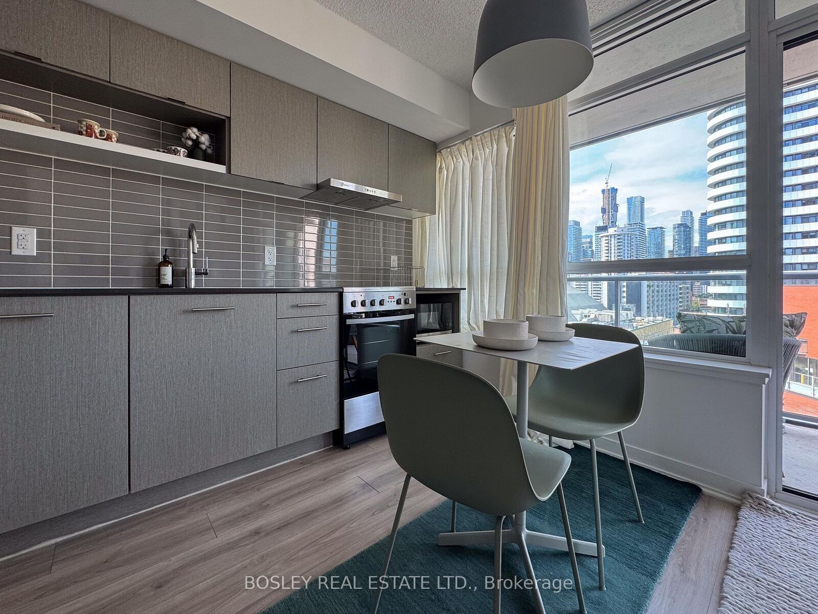 Property Photo:  365 Church Street 1504  ON M5B 1H6 