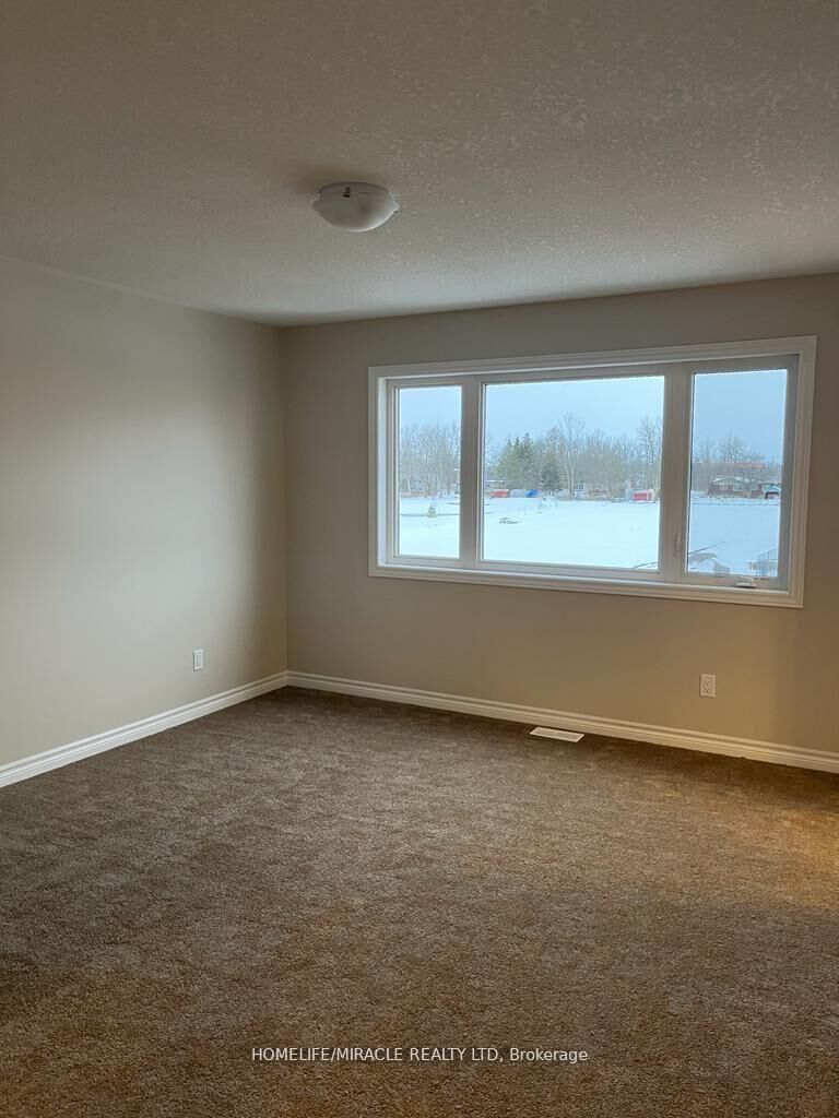 Property Photo:  231 Heritage Park Drive  ON K7R 0C7 