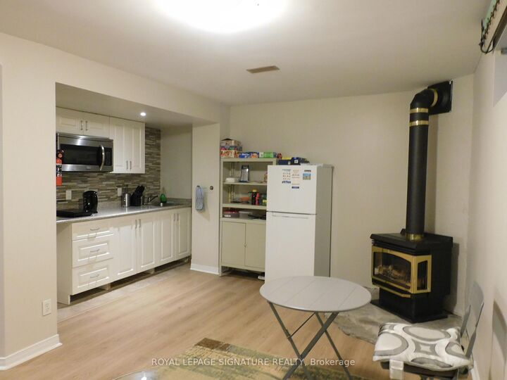 Property Photo:  1132 Queen Street W  ON L5H 4K2 