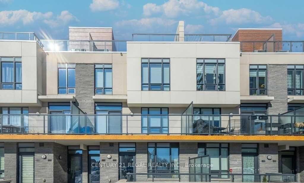 Property Photo:  1245 Bayly Street Th3  ON L1W 0B6 