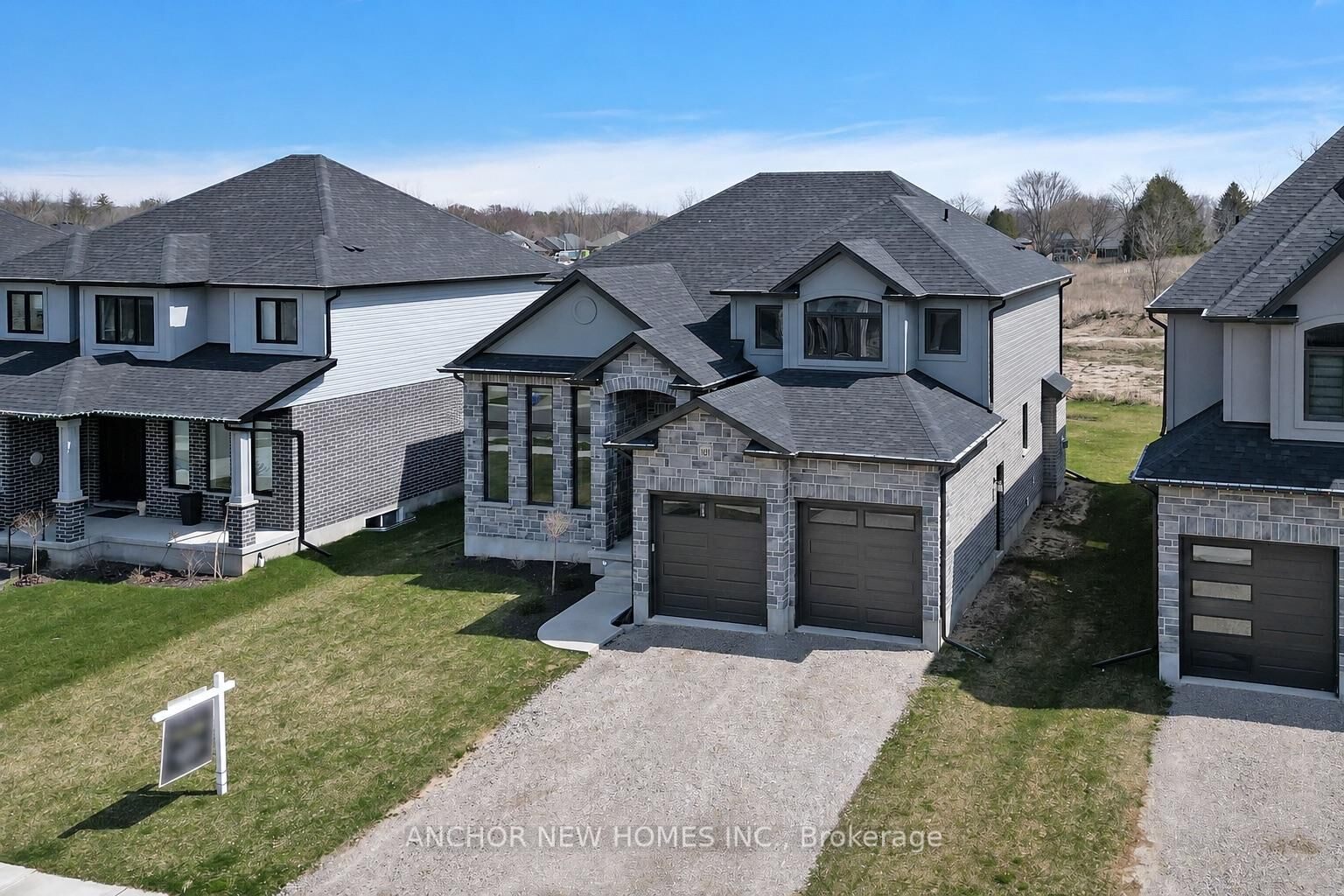 Property Photo:  101 Beech Boulevard  ON N4G 5S1 