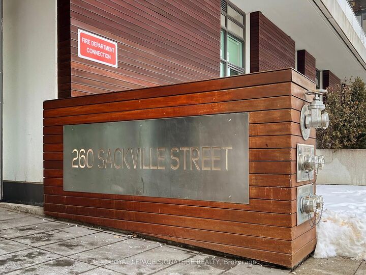 Property Photo:  260 Sackville Street 1002  ON M5A 0B3 
