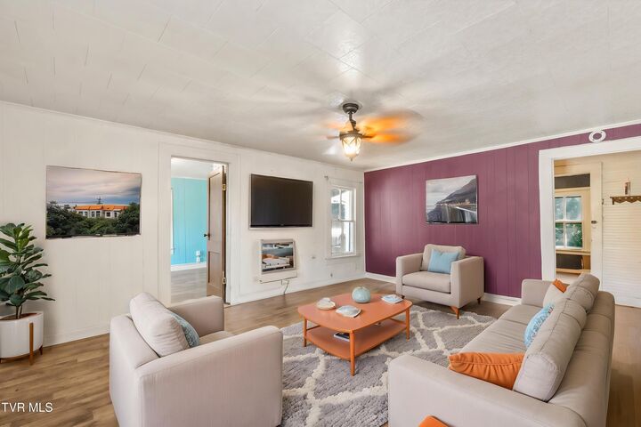 Property Photo: 315 Floral Street TN 37743