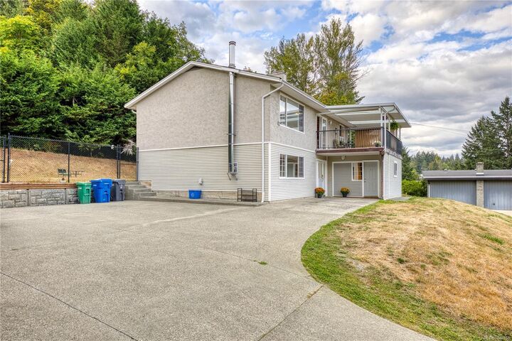 Property Photo:  2077 Lakeside Dr  BC V9X 1B5 