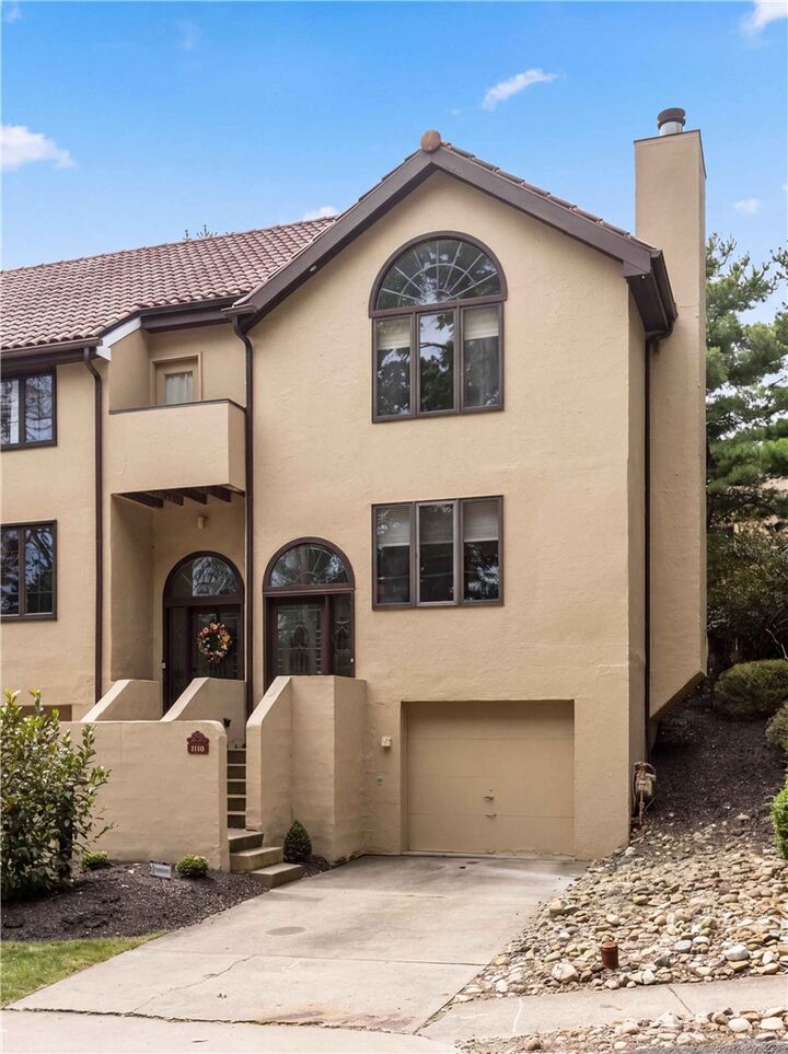 Property Photo: 1110 W Ridge Rd PA 15101
