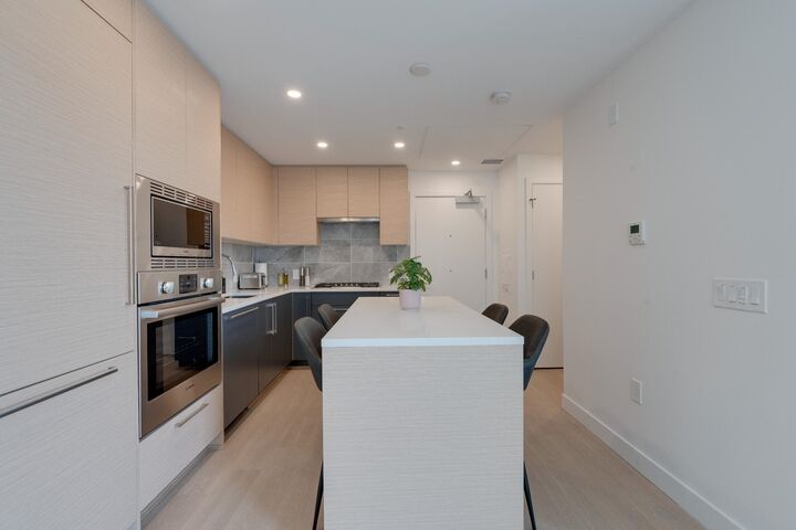 Property Photo:  8888 Osler Street 213  BC V6P 4G2 