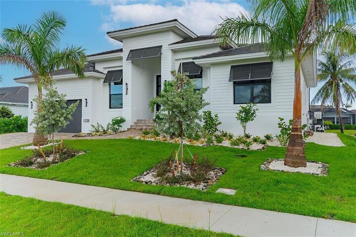 Property Photo: 1528 Kingston Ct N FL 34145