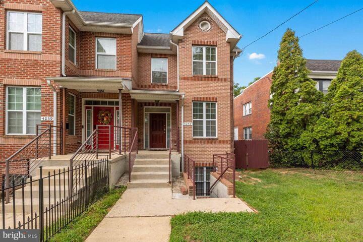 Property Photo:  4257 Brooks Street NE  DC 20019 