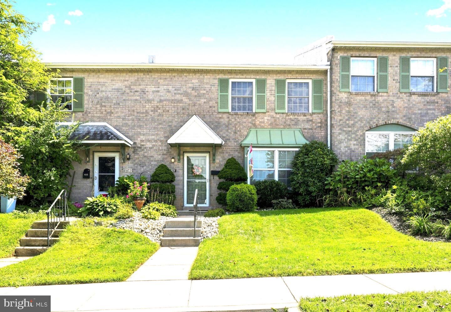 Property Photo:  403 Carmarthen Court  PA 19341 