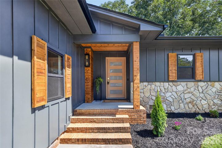Property Photo: 129 Mooreland Road NC 28117