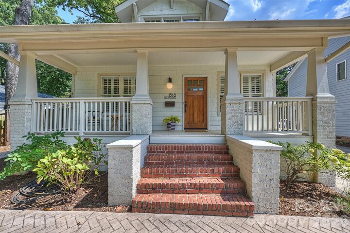 Property Photo:  1518 Pecan Avenue  NC 28205 