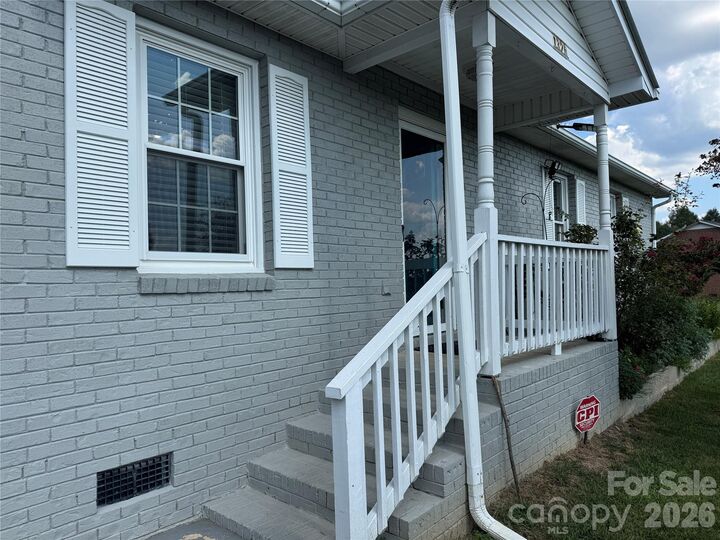 Property Photo:  1326 New House Road  NC 28150 